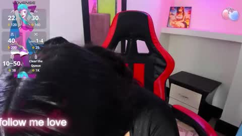 Snapshot of zoe_connor19 chatting on 09/16/25, 08:32 Z O E online show from 09/16/25, 08:32