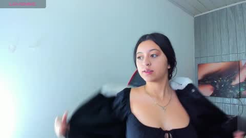 Z O E online show from 04/05/26, 12:02