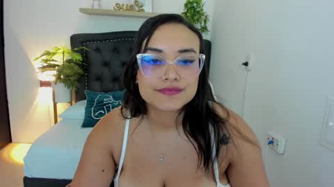 Zoe  online show from 02/24/25, 03:20