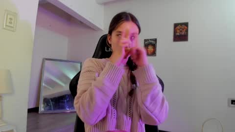 zoe_dear online show from 04/15/26, 07:21