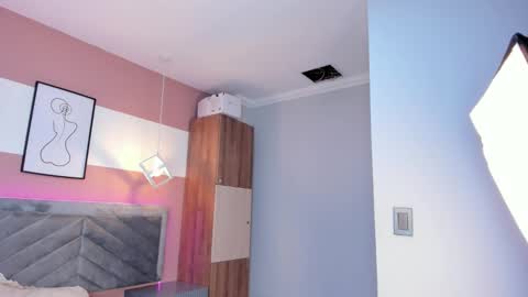 Snapshot of zoe_henderson chatting on 02/19/26, 03:02 zoe_henderson online show from 02/19/26, 03:02