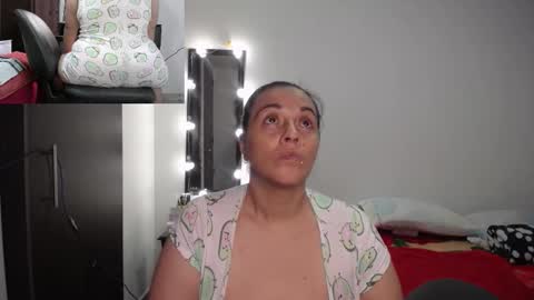 zoe hotxxx online show from 09/28/25, 11:54