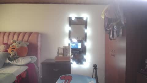 zoe hotxxx online show from 04/09/26, 01:49