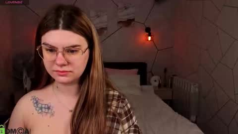 Snapshot of zoe_j0y chatting on 02/25/26, 01:37 Zoe online show from 02/25/26, 01:37