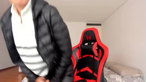 ZOE online show from 12/18/25, 07:53