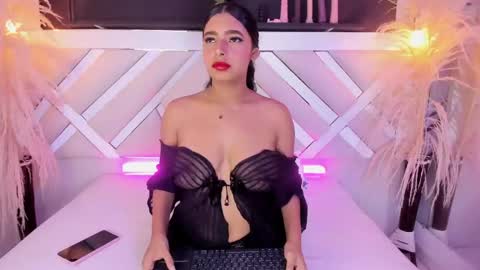 Zoey  online show from 04/12/26, 09:42