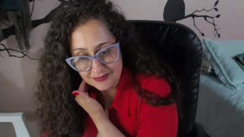 Zoe Koller online show from 10/25/25, 02:52