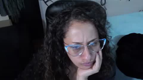 Zoe Koller online show from 06/15/26, 10:12