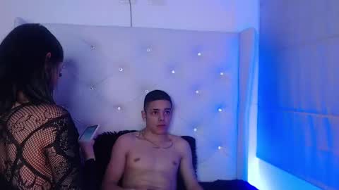 Snapshot of zoe_kravitx chatting on 11/12/25, 04:02 CAMILA online show from 11/12/25, 04:02