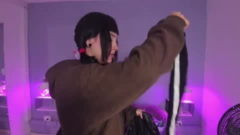 Snapshot of zoe_lynch_ chatting on 09/30/25, 11:37 Zoe Lynch online show from 09/30/25, 11:37