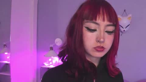 Snapshot of zoe_lynch_ chatting on 10/16/25, 11:44 Zoe Lynch online show from 10/16/25, 11:44