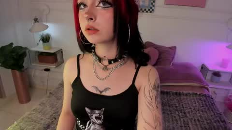 Zoe Lynch online show from 05/06/26, 11:59