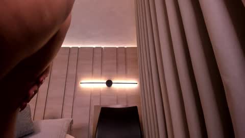 zoe_mhendez online show from 02/25/26, 11:42