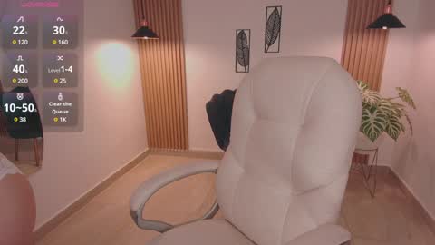 zoe_millerx online show from 01/28/25, 12:11