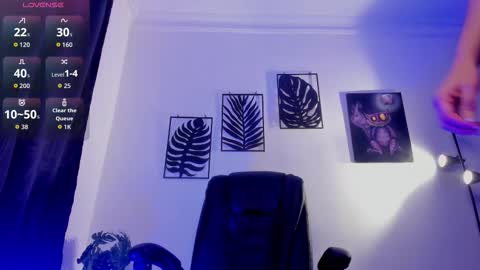 zoe_millerx online show from 02/09/26, 01:15