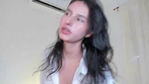 Snapshot of zoe_mrl chatting on 06/16/26, 12:41 zoe_mrl online show from 06/16/26, 12:41