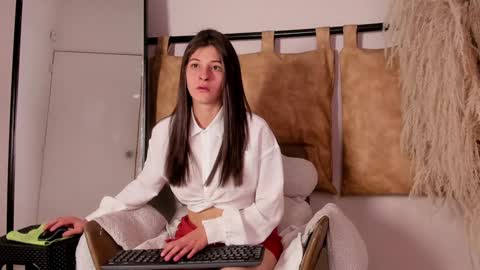 Snapshot of zoe_olsen__ chatting on 12/25/24, 02:56 Zoe Olsen online show from 12/25/24, 02:56