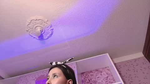 Snapshot of zoe_pettite_ chatting on 03/04/25, 07:01 zoe_pettite_ online show from 03/04/25, 07:01