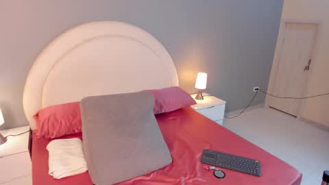 zoe_pinkett online show from 03/18/26, 03:42