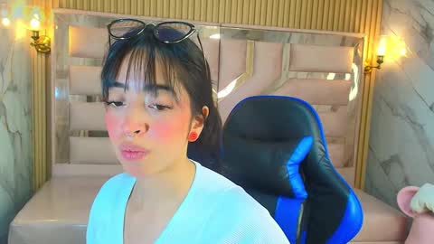 Zoe  online show from 09/24/25, 03:21