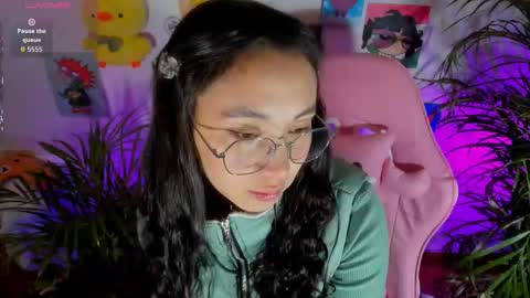 zoe_ray_y online show from 02/10/26, 06:45