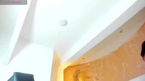 Snapshot of zoe_rose4 chatting on 09/21/25, 07:48 zoe_rose4 online show from 09/21/25, 07:48