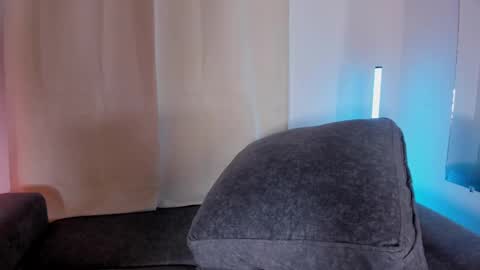 Zoe online show from 03/09/25, 01:14