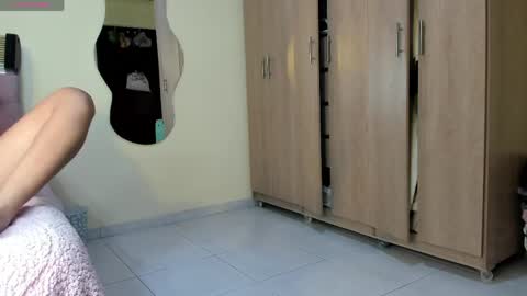 Zoe online show from 04/13/26, 11:43