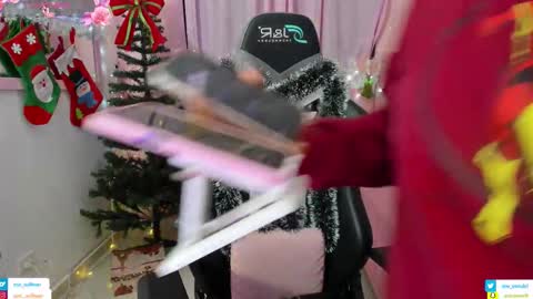 zoe_sullivan_ online show from 11/21/25, 09:30