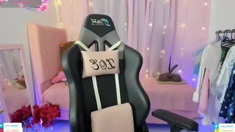 zoe_sullivan_ online show from 02/22/26, 09:19