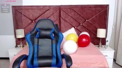 Snapshot of zoe_sweet050 chatting on 11/17/25, 03:18 zoe_sweet050 online show from 11/17/25, 03:18