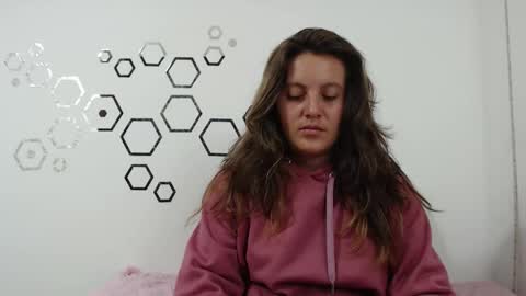 Snapshot of zoe_velvet chatting on 09/26/25, 11:31 Carolina online show from 09/26/25, 11:31