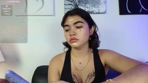 Snapshot of zoe_wang chatting on 11/06/25, 01:45 Zoe online show from 11/06/25, 01:45