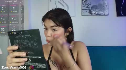 Snapshot of zoe_wang chatting on 12/15/25, 12:53 Zoe online show from 12/15/25, 12:53