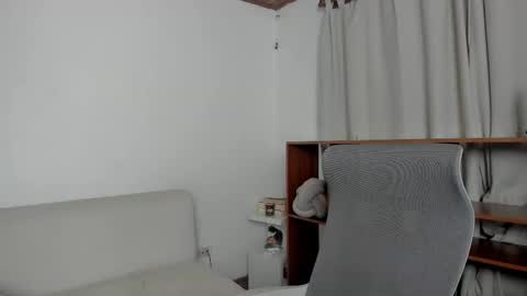 Zoe online show from 02/25/26, 02:43