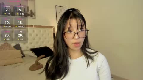 Snapshot of zoe_xra chatting on 06/13/26, 09:02 Zoe online show from 06/13/26, 09:02
