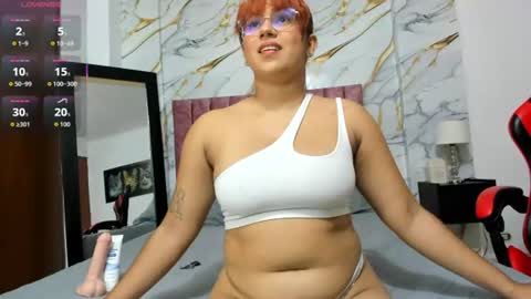 Snapshot of zoebluhs chatting on 06/26/26, 11:14 Zoe online show from 06/26/26, 11:14