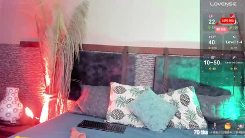 Snapshot of zoee_23 chatting on 12/02/24, 02:41 Zoe online show from 12/02/24, 02:41