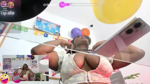 Snapshot of zoee_23 chatting on 11/13/25, 10:58 Zoe online show from 11/13/25, 10:58