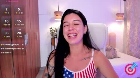 Snapshot of zoee_jackson chatting on 02/25/25, 10:07  zoee jackson online show from 02/25/25, 10:07