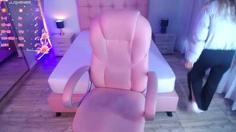 zoe online show from 02/04/25, 11:49