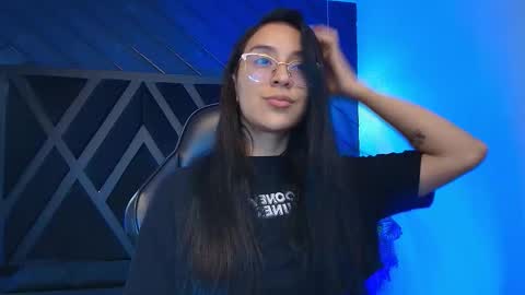 Zoe 3 online show from 02/28/26, 05:25