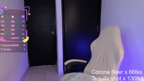 Snapshot of zoeesonniee chatting on 09/17/25, 03:57 Ask me. online show from 09/17/25, 03:57