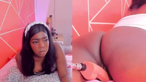 Snapshot of zoeethompson_cm chatting on 01/10/25, 10:36 online show from 01/10/25, 10:36