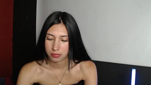 Laura  online show from 01/08/25, 06:31