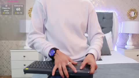 Zoe Krug online show from 01/06/26, 01:15