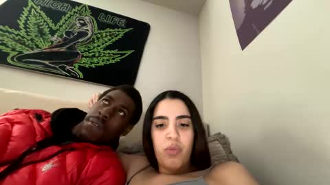 Snapshot of zoel87 chatting on 01/17/25, 05:41 LovelyLatin25 online show from 01/17/25, 05:41