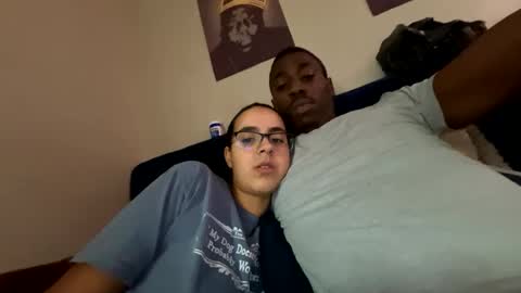Snapshot of zoel87 chatting on 09/30/25, 03:39 LovelyLatin25 online show from 09/30/25, 03:39