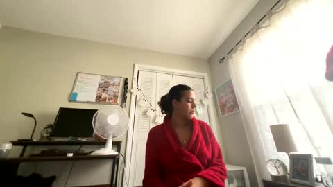 Snapshot of zoel87 chatting on 10/19/25, 01:34 LovelyLatin25 online show from 10/19/25, 01:34