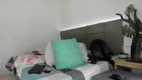 Zoel Amber online show from 04/12/26, 09:53